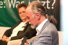 Wirtschaftsforum der Toleranzgespräche im Kärntner Bergdorf Fresach am 26. Mai 2023. Im Bild WKK-Vizepräsidentin Astrid Legner und Philosoph Graham Parkes.