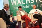 Wirtschaftsforum der Toleranzgespräche im Kärntner Bergdorf Fresach am 26. Mai 2023. Im Bild v.l.n.r. Moderator Jochen Bendele, Autor Egyd Gstättner, Volkswirt Norbert Wohlgemuth.