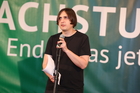 Poetry Slam der Europäischen Toleranzgespräche am 26. Mai 2023 in Fresach. Im Bild: Elias Hirschl.