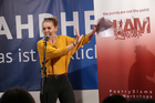Mit dem traditionellen Poetry Slam gingen die Europäischen Toleranzgespräche Freitag abend ins Finale. Im Bild: Die Poetry Slam Fresach 2024 Siegerin Estha Sackl aus Steindorf am Ossiachersee.
