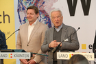 Das Programm der Europäischen Toleranzgespräche 2025 wurde am Dienstag, 18. März, im Spiegelsaal der Landesregierung in Klagenfurt vorgestellt. Im Bild: Villachs Bürgermeister Günther Albel und Kuratoriumspräsident Hannes Swoboda. 