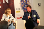 Wirtschaftsforum der Toleranzgespräche 2025. Im Bild v.l.n.r. Sonja Sagmeister-Brandner, US-Anwalt Lukas Stahl.