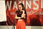 Poetry Slam 2025 Fresach zum Abschluss der Toleranzgespräche. Im Bild: Anna Lisa Azur.