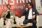 Wirtschaftsforum III in Fresach: Im Bild Zukunftsvisionär Frederik Fischer, Moderator Roland Gruber.