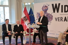 Das Programm der Europäischen Toleranzgespräche 2026 wurde am Donnerstag, 19. März, im Spiegelsaal der Landesregierung in Klagenfurt vorgestellt. Im Bild v.l.n.r.: Ing. Daniel Fellner (Landesrat in Kärnten), Dr. Engelbert Guggenberger (Katholische Kirche Kärnten) und Dr. Hannes Swoboda (Kuratoriumspräsident)