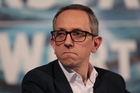 Das Wirtschaftsforum befasste sich mit dem Dilemma von Unternehmen zwischen volatilen Märkten und erratischen Mächten. Am Vormittag ging es um Strategien im Umgang mit BigTech, Bürokratie und politischer Bevormundung. Im Bild: Treibacher Industries Chef Stefan Greimel.