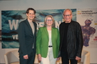 Nach der Mittagspause ging es beim Wirtschaftsforum II um Konfliktmanagement und konstruktive Lösungen für destruktive Streitfragen. Im Bild: Personalberaterin Angelika Kiessling-Kranzelmayer, Moderator Thomas Cik und Psychotherapeut Arnold Mettnitzer.