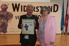 Das Vorprogramm der Europäischen Toleranzgespräche 2026 im Rathaus Villach wurde mit einem kurzen Bühnenstück von Clemens Luderer (