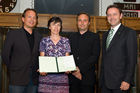 (c) fotodienst / Johannes Brunnbauer |Verleihung des Staatspreises für Architektur und Nachhaltigkeit des Lebensministeriums. 
Im Bild: Niki Berlakovich und Moderatorin Gabriela Hegedüs mit Staatspreis-Nominierten